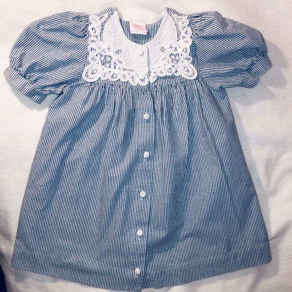 HOST PICK 💕Blue/White Pin-striped Dress with Hat - Picture 2 of 6